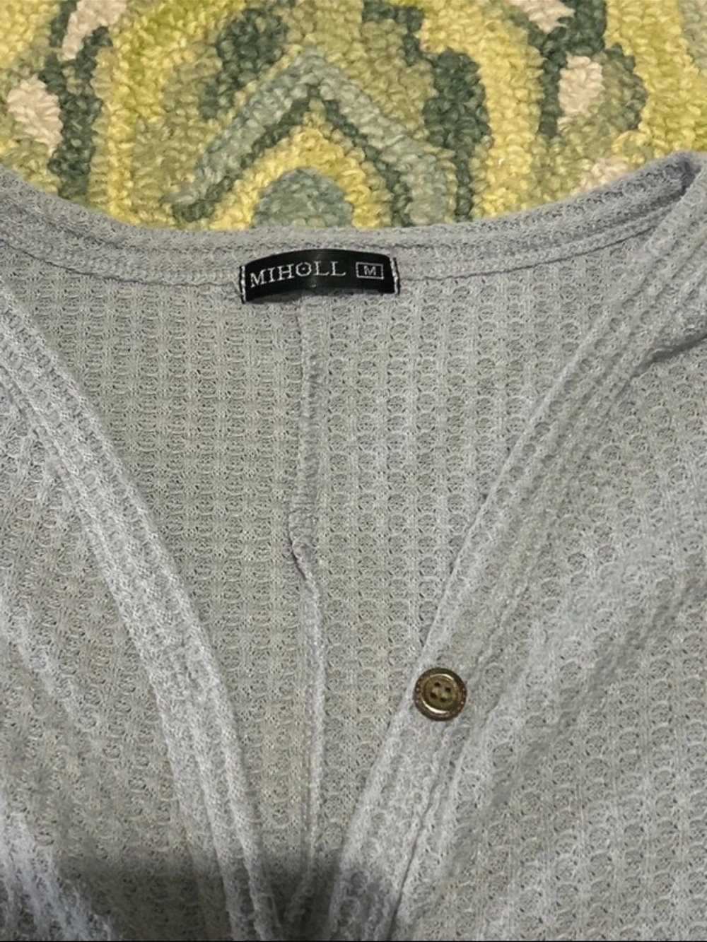 Light Grey Ribbed Button-Front Long Sleeve Top - Picture 3 of 5
